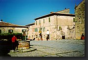 22Monteriggioni01.jpg